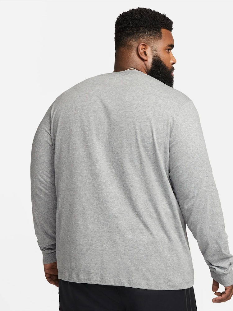 Nike Grey Club Long Sleeve T-Shirt - Image 2 of 6