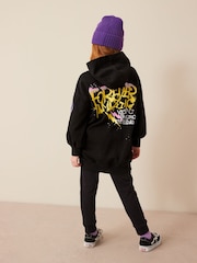 Black Graffiti Printed - Bluza o wydłużonym kroju z kapturem (3–16 lat) - Image 2 of 8
