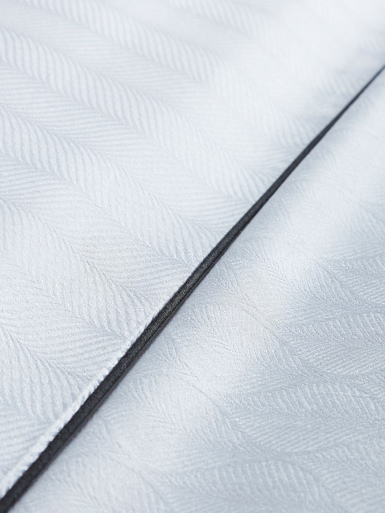 Wedgwood White Folia 100% Cotton Duvet Cover and Pillowcase Set - Image 3 of 3