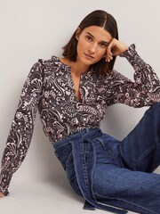 Boden T1034 Notch Neck Smocked Black Frill Top - Image 4 of 6