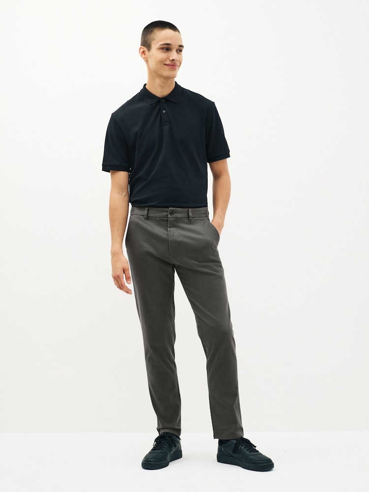 Gris oscuro - Ajuste tapered regular - Chinos elásticos - Imagen 2 de 8 Gris oscuro - Ajuste tapered regular - Chinos elásticos - Imagen 2 de 8