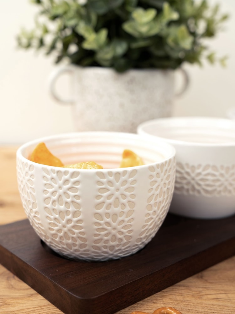 Artisan Street White Nibble Bowls On Board - Image 1 of 4