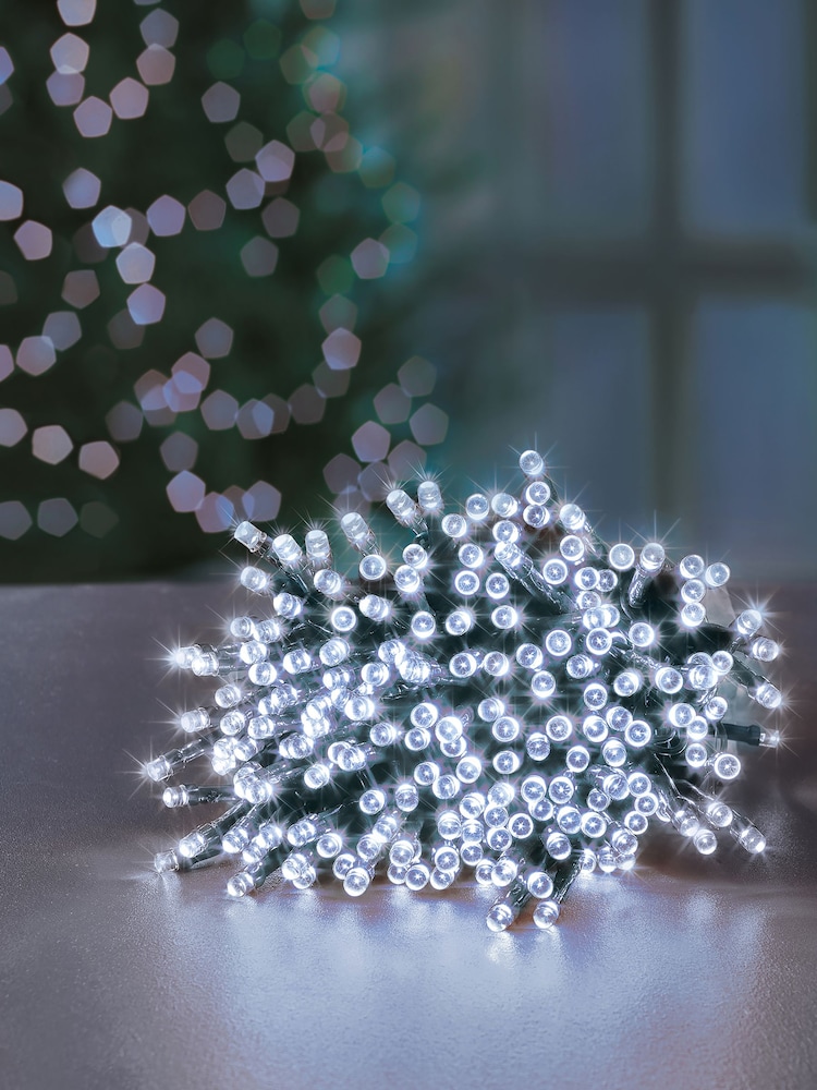 Premier Decorations Ltd 100 LED Connectable Christmas Lights 8m - Image 1 of 4 Premier Decorations Ltd 100 LED Connectable Christmas Lights 8m - Image 1 of 4