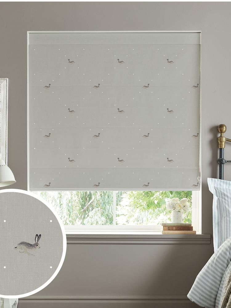 Sophie Allport Green Hare Made To Measure Roman 100% Cotton Blind - Image 1 of 6