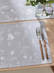 Catherine Lansfield Set of 2 Grey Meadowsweet Floral Wipeable 100% Cotton Placemats - Image 1 of 2