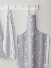 Catherine Lansfield Grey Meadowsweet 100% Cotton Floral Apron - Image 1 of 3