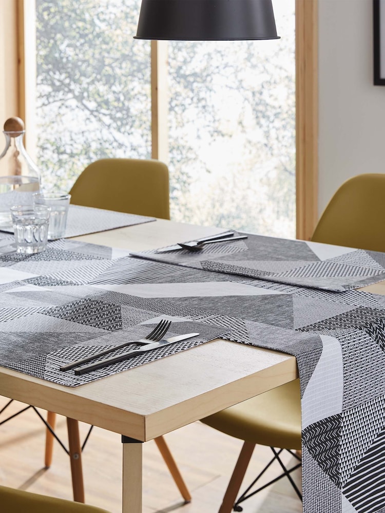 Catherine Lansfield Set of 2 Grey Larsson Geo Wipeable 100% Cotton Placemats - Image 2 of 3