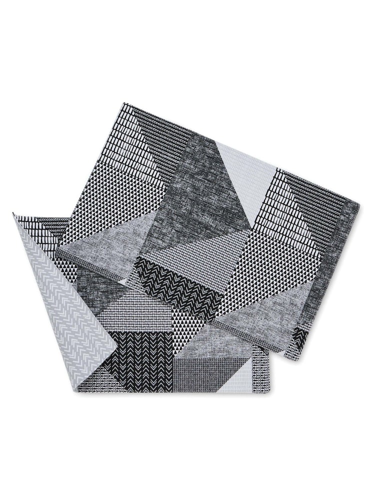 Catherine Lansfield Set of 2 Grey Larsson Geo Wipeable 100% Cotton Placemats - Image 3 of 3