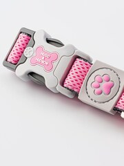 Hugo & Hudson Red Mesh Dog Collar - Image 3 of 4