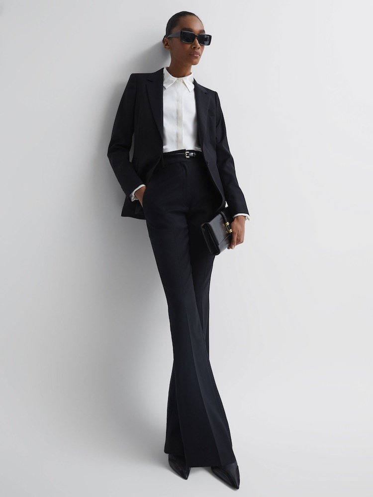 Zwart - Reiss Haisley wolmix maatgesneden pantalon met uitlopende pijpen - Image 1 of 6