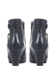 Pavers Ladies	Leather Ankle Boots - Image 2 of 5
