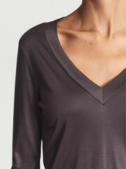 Reiss Grape Selena Jersey V-neck Top - Image 6 of 6