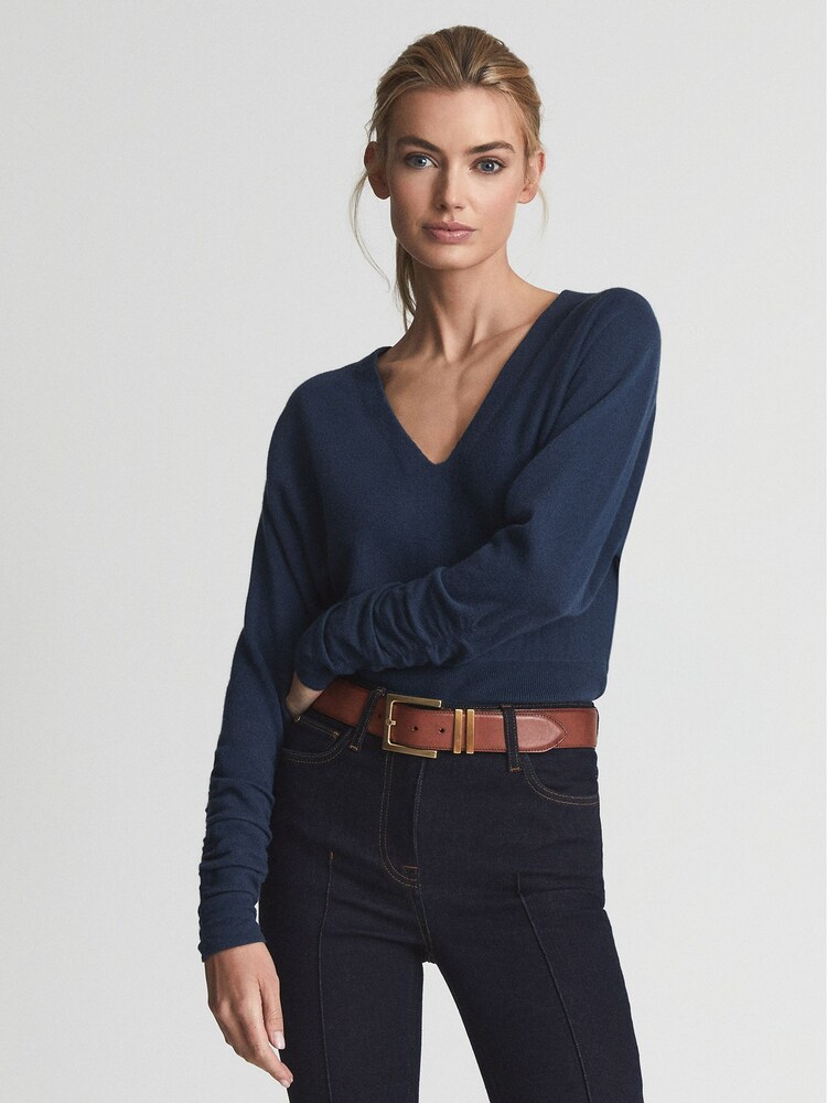 Reiss Navy Jolie V-Neck Cashmere Blend Jumper - Image 2 of 6