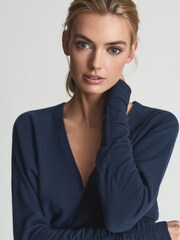 Reiss Navy Jolie V-Neck Cashmere Blend Jumper - Image 5 of 6