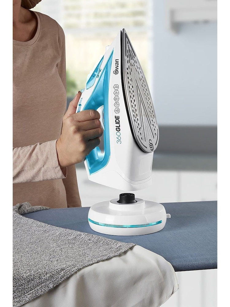 Swan White Cord/Cordless Iron - Image 2 of 4
