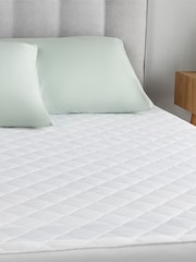 Silentnight Anti Allergy Mattress Protector - Image 1 of 10