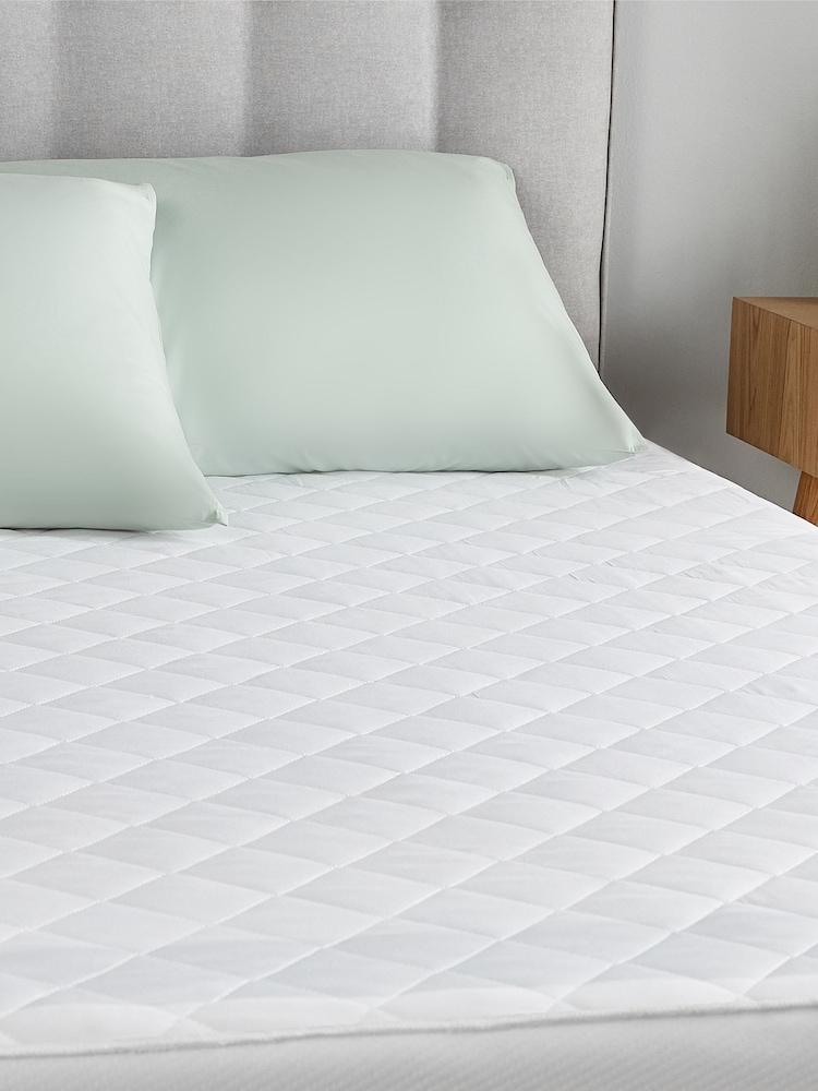 Silentnight Anti Allergy Mattress Protector - Image 1 of 10
