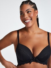 Hunkemöller Black Scallop Padded Bikini Top - Image 3 of 5