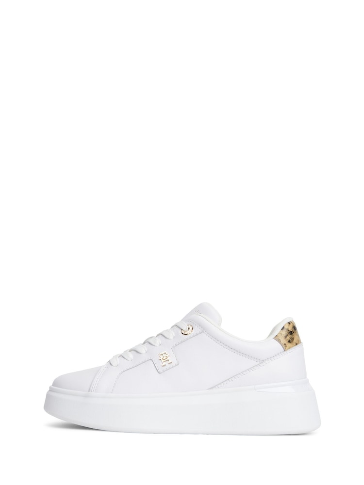 Tommy Hilfiger White Snake Print Heel Leather Platform Trainers - Image 2 of 6 Tommy Hilfiger White Snake Print Heel Leather Platform Trainers - Image 2 of 6