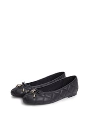 Tommy Hilfiger Black Logo Charm Quilted Leather Ballerinas - Image 3 of 6