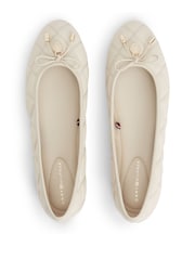 Tommy Hilfiger Cream Logo Charm Quilted Leather Ballerinas - Image 5 of 6