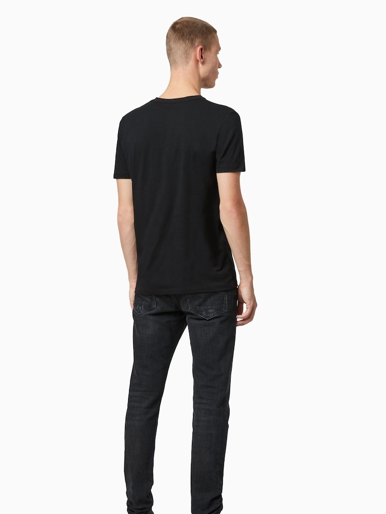 أسود - تيشرت Tonic قطن 100% بياقة حرف V من AllSaints - صورة 2 من 6