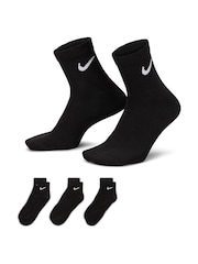 Nike Black Lightweight Everyday Ankle Socks 3 Pack - Image 1 of 4