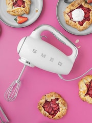 Smeg White 50's Style Green Hand Mixer - Image 7 of 8