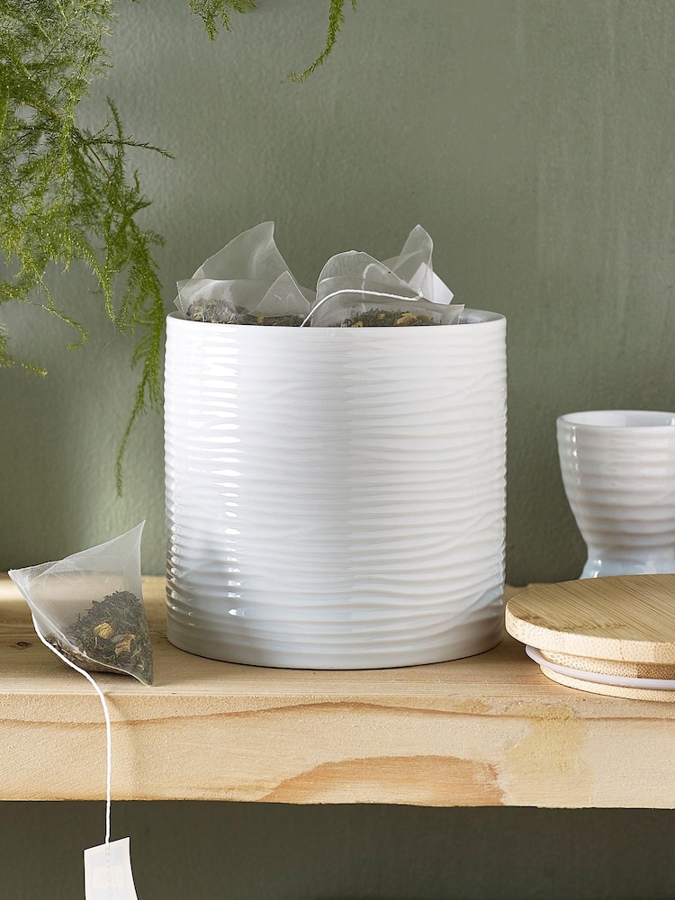 White Malvern Storage Jar - Image 2 of 4