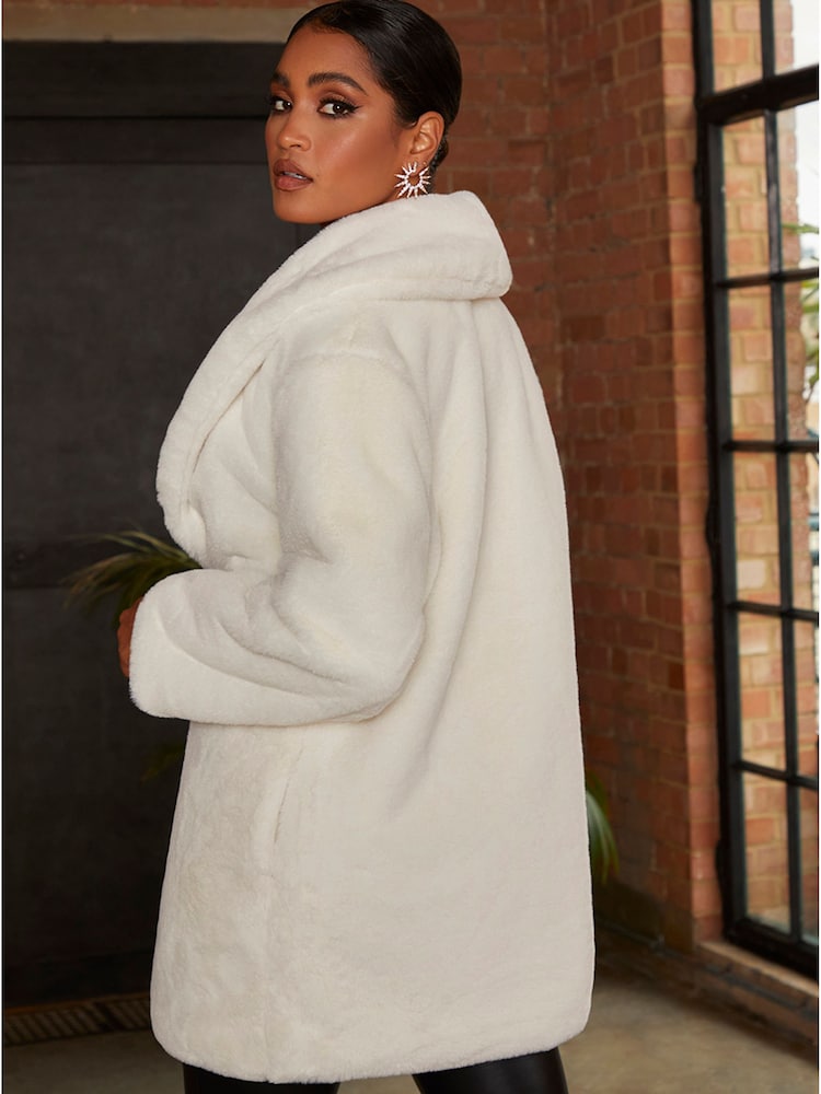 Chi Chi London Cream Plush Faux Fur Jacket - Image 2 of 4