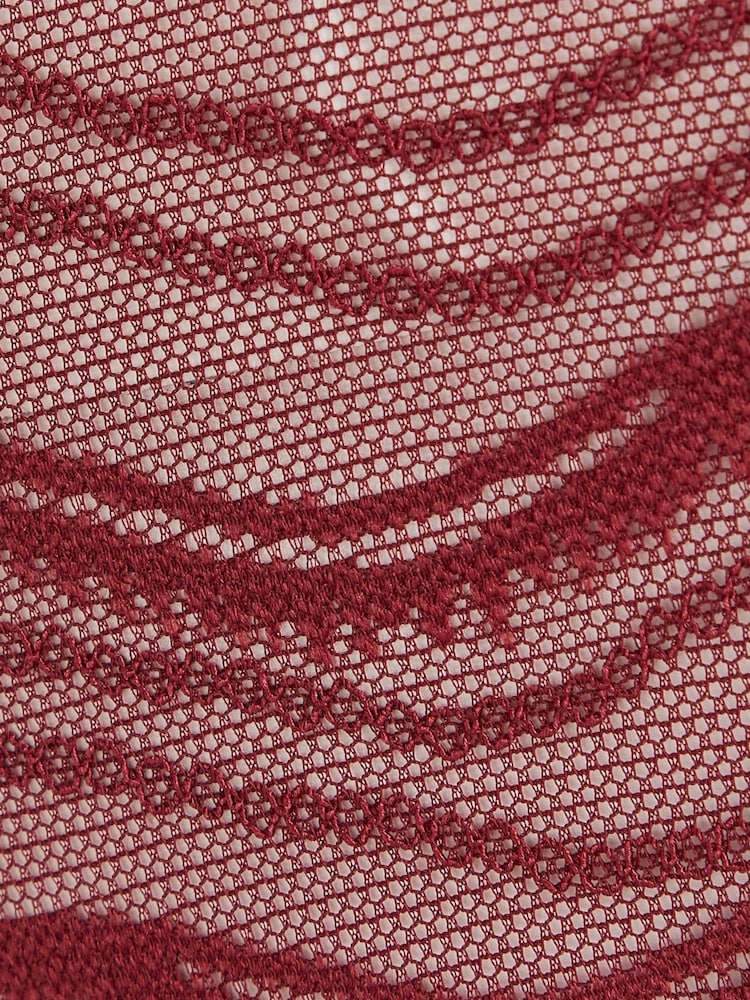 Calvin Klein string rouge en dentelle - Image 6 of 6