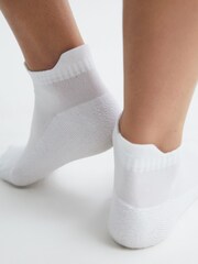 Reiss White Castore - Luca Castore Performance Ankle Socks - Image 3 of 5