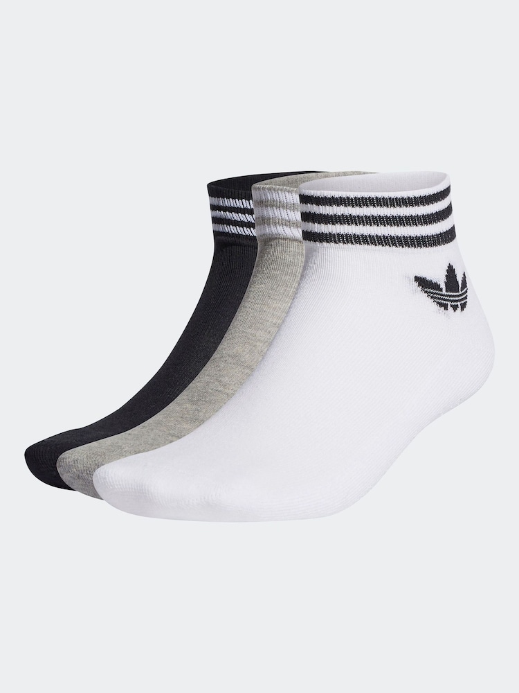 adidas Originals Island Club Trefoil Ankle White Socks 3 Pairs - Image 1 of 1