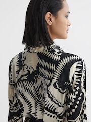 Reiss Black/White Tilly Printed Long Sleeve Midi Dress - Image 4 of 5