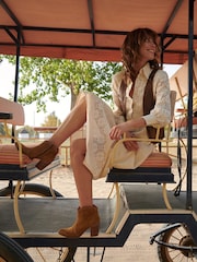 Penelope Chilvers Suede Cassidy Western Ankle Boots - Image 3 of 5