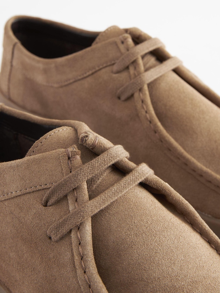 Taupe/Braun - Schnürschuhe aus Veloursleder - Bild 7 von 7 Taupe/Braun - Schnürschuhe aus Veloursleder - Bild 7 von 7