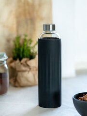 Villeroy & Boch Black Drinking Bottle - Image 1 of 2