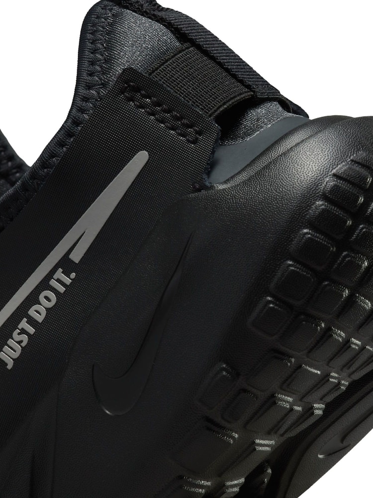 Črna/srebrna - Športni copati Nike Flex Runner Youth - Slika 10 iz 10 Črna/srebrna - Športni copati Nike Flex Runner Youth - Slika 10 iz 10