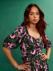 Another Sunday Milkmaid Midi Dress With Lace Trim Detail In Black Geo Print - Image 3 of 6