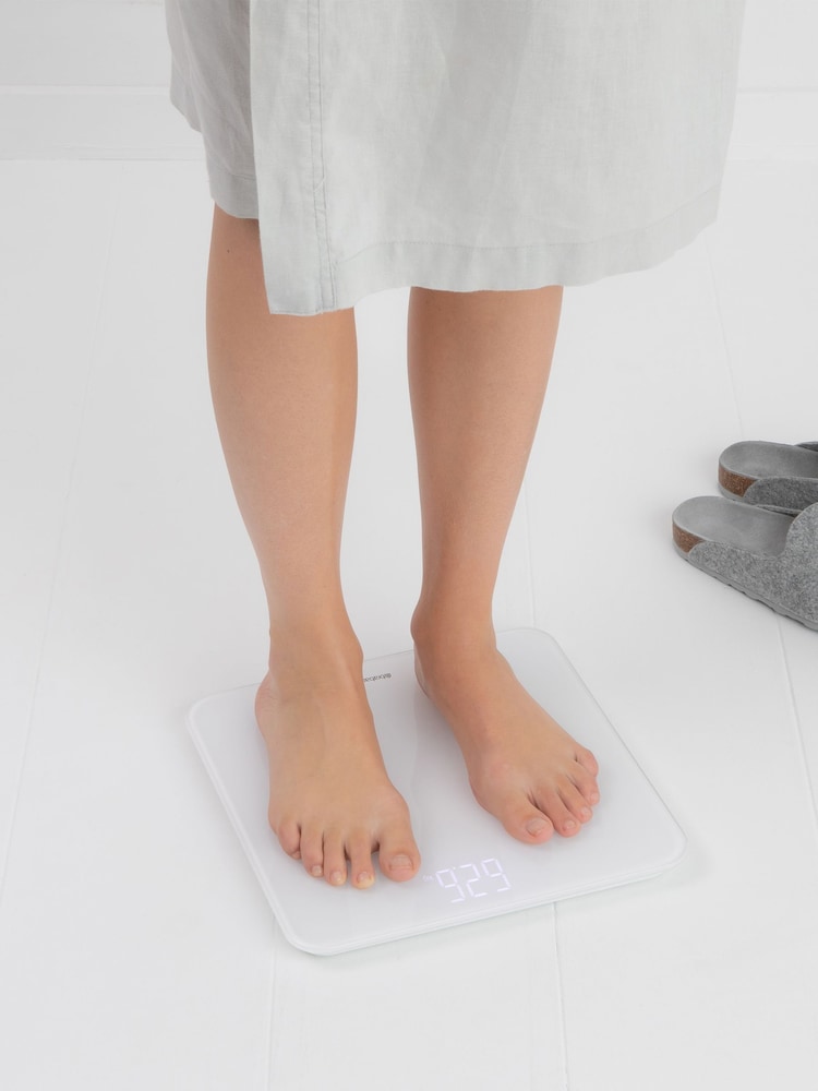 Brabantia White ReNew Digital Bathroom Scales - Image 4 of 4