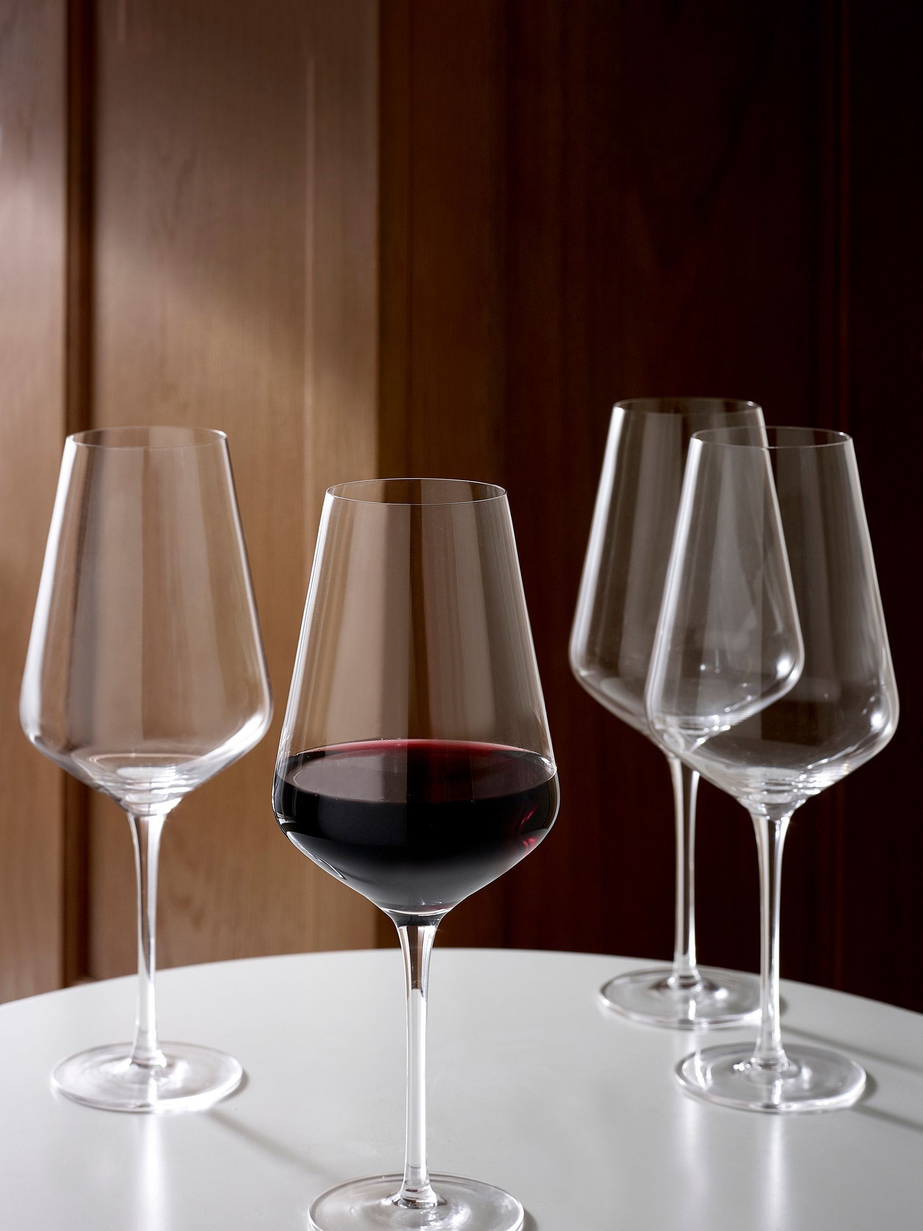Buy Set of 4 Clear Belgravia Crystal Set of 4 Red Wine Glasses from the ...