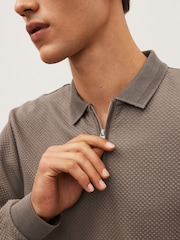 Natur/Braun - Langärmeliges, strukturiertes Polo-Shirt - Bild 5 von 9
