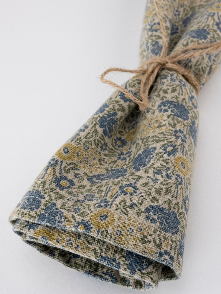 Laura Ashley Set of 4 Yellow Daniela Napkins - Image 4 of 4