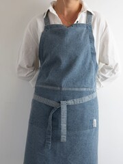 Laura Ashley Blue Wild Clematis Apron - Image 1 of 4