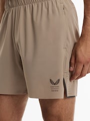 Reiss Beige 5 Deep Split Short Reiss | Castore 5-Inch Training Shorts - Image 5 of 10