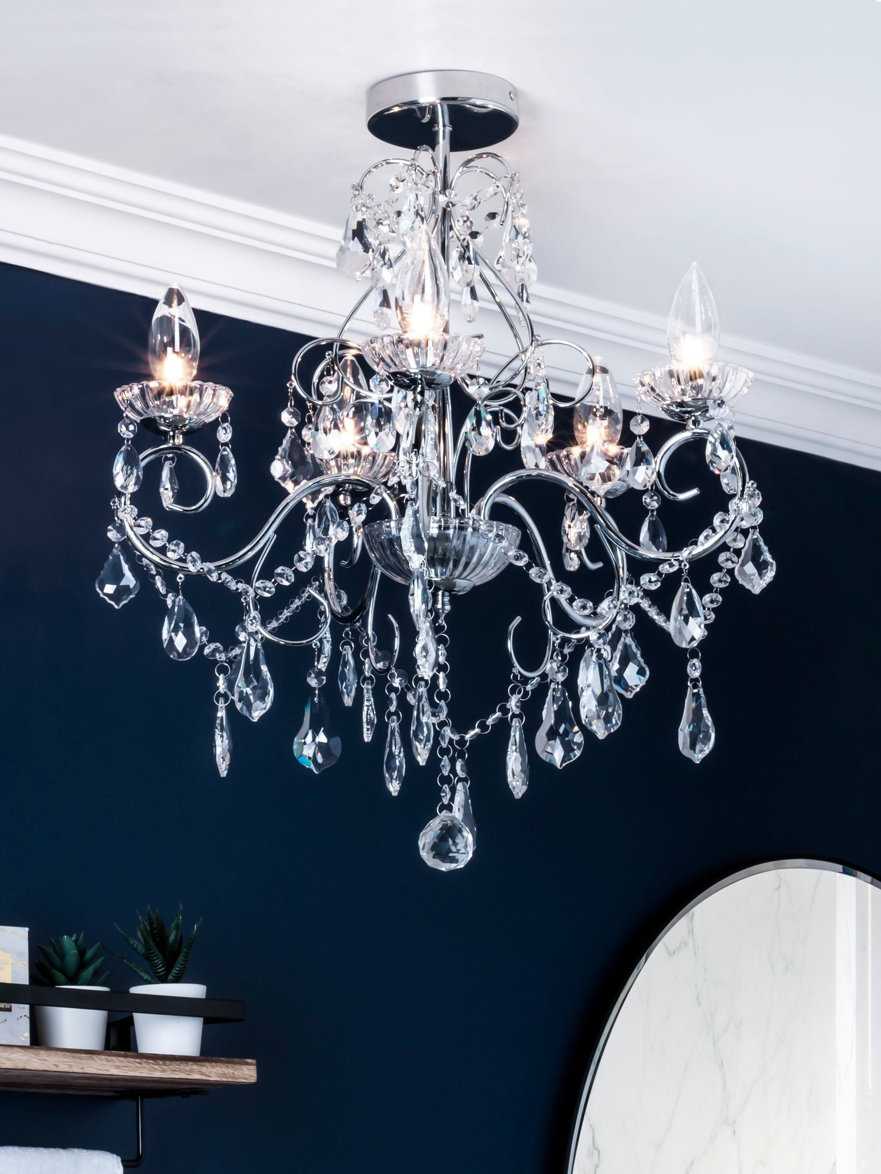 Vela chandelier outlet