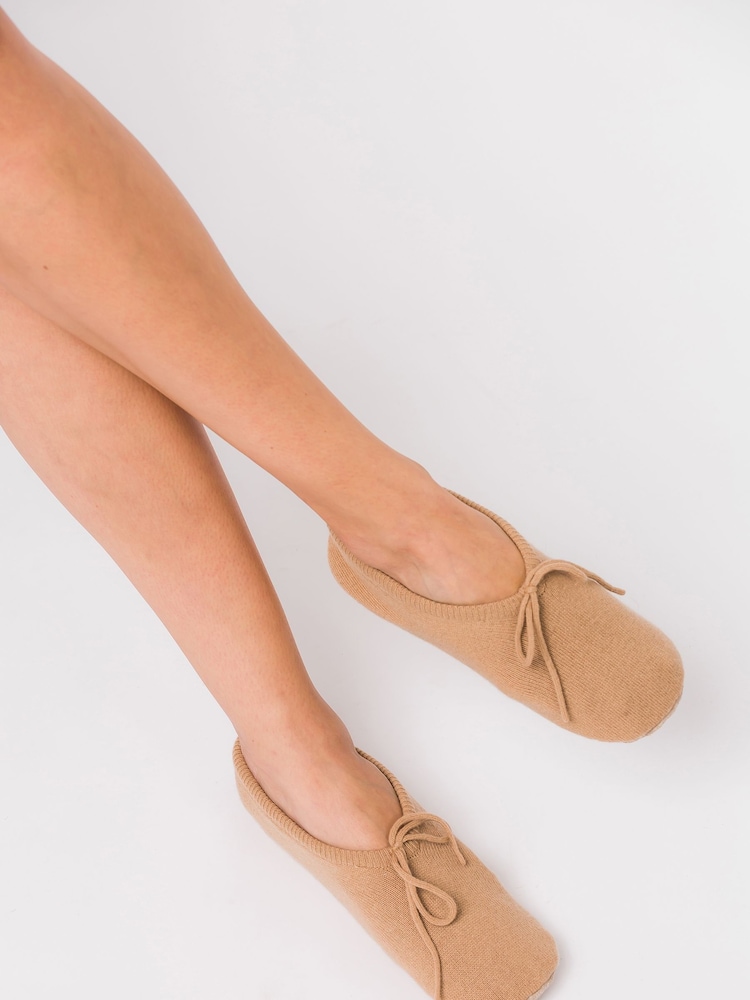 Pure Luxuries London Millom Cashmere & Merino Wool Slippers - Image 2 of 5