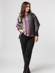 Pure Luxuries London Grey Zodiac 100% Merino Wool Poncho - Image 2 of 4