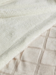Champagne Gold Cosy Sherpa Fleece Grid Throw - Image 4 of 5