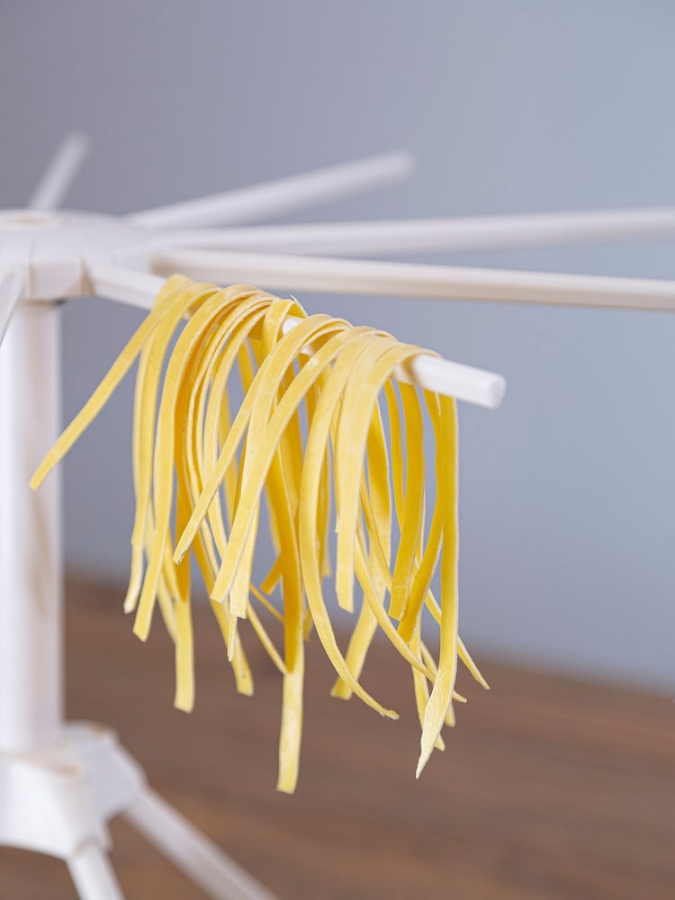 Maison by Premier Silver Multi Pasta Maker Set - Image 2 of 2 Maison by Premier Silver Multi Pasta Maker Set - Image 2 of 2